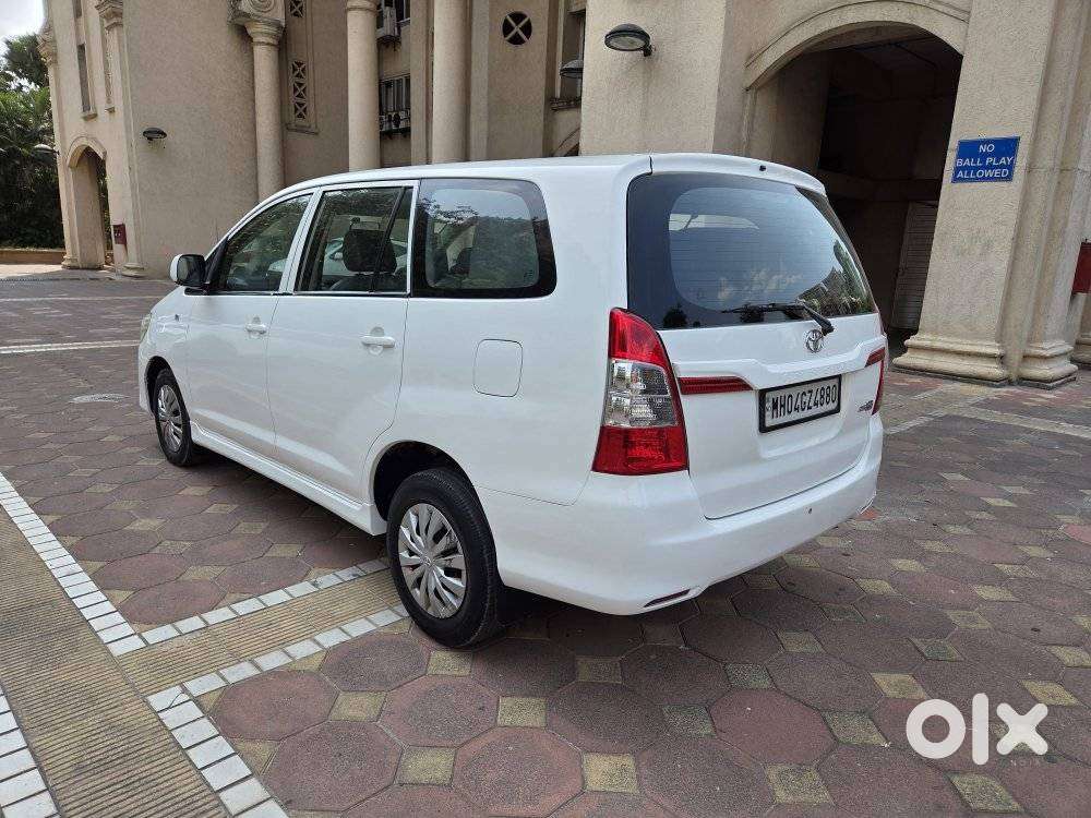 Toyota Innova 2.5 Gx 8 Seater Limited Edition, 2015, Diesel