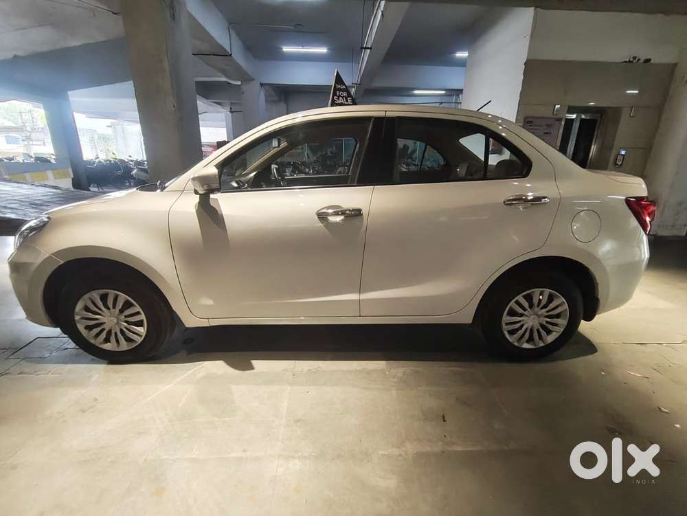 Maruti Suzuki Dzire 1.2 Vxi, 2022, Petrol
