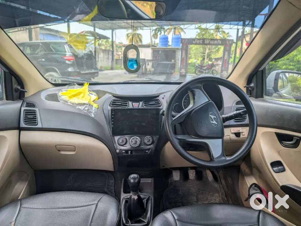 Hyundai Eon Sportz 2012 Car