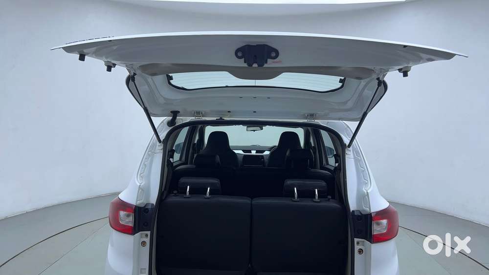 Renault Triber Rxz Easy-r Amt, 2023, Petrol