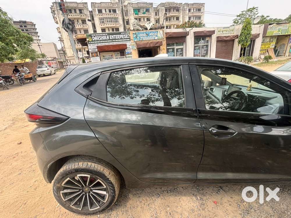 Without Any Single Scratch .single Hand Car And New Ceat Tyres With Wa