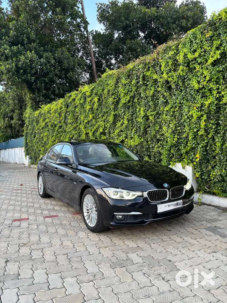  Bmw 320i Petrol | 2017 | 1st Owner | All India Noc 

 Genuine &