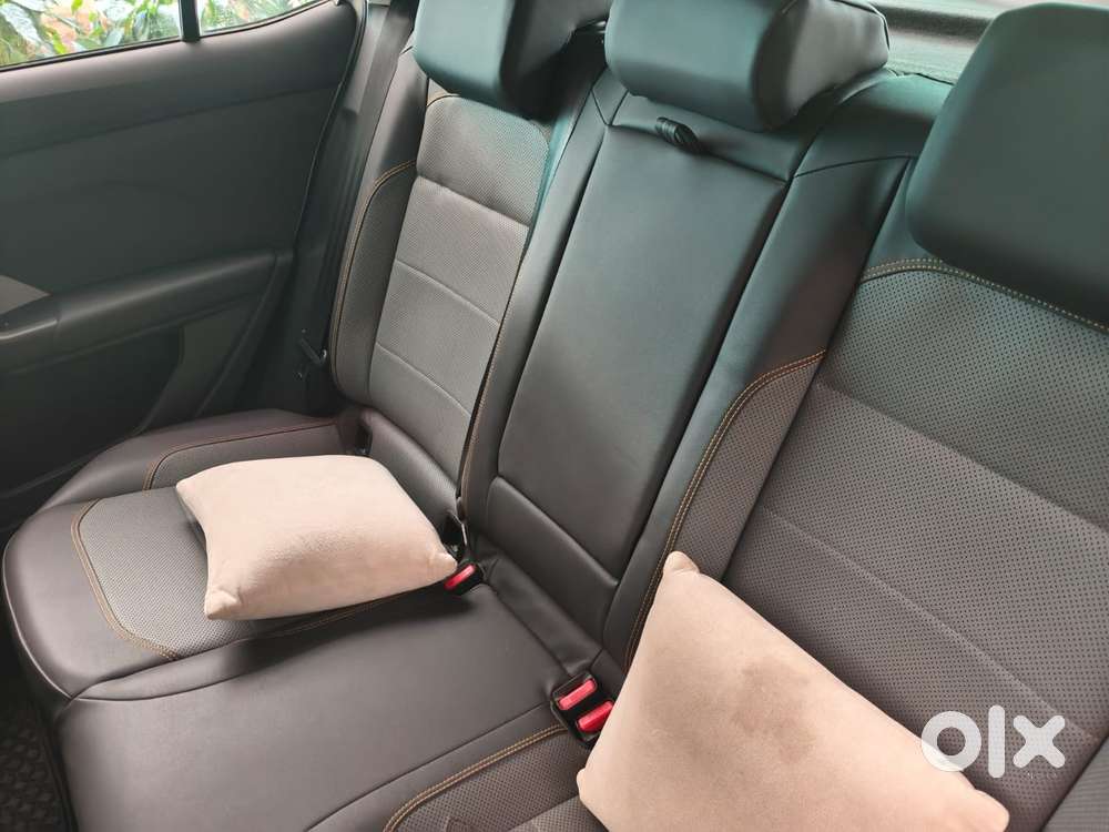 Skoda Kushaq 1.0 Tsi Style At (6 Airbags), 2021, Petrol