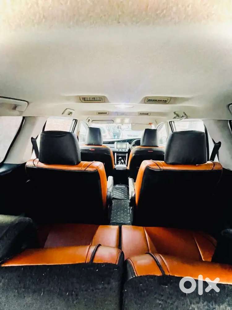 Toyota Innova Crysta 2017 Diesel 150000 Km Driven