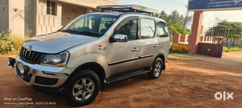 Mahindra Xylo 2013