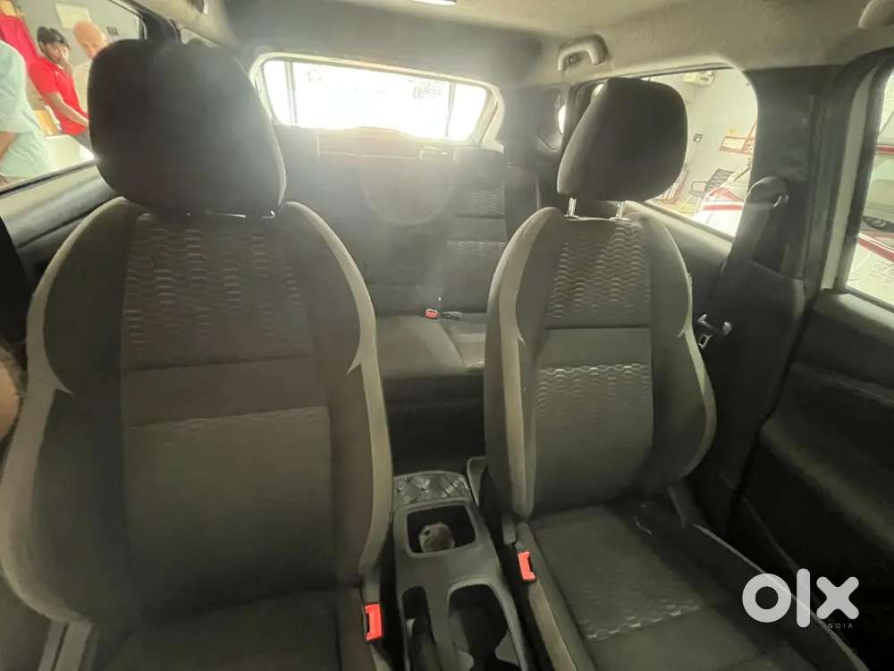 Nissan Magnite 1.0 Xe 2025