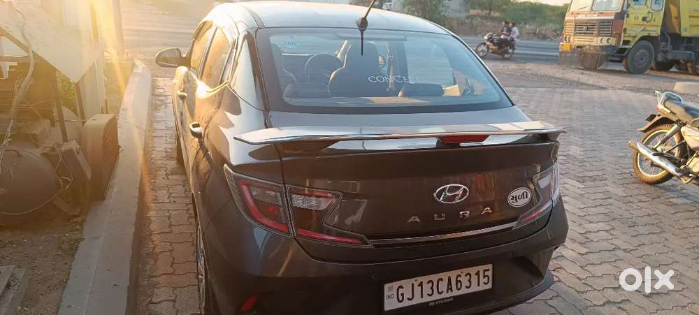 Hyundai Aura 4 Cng & Hybrids 74500 Km Driven