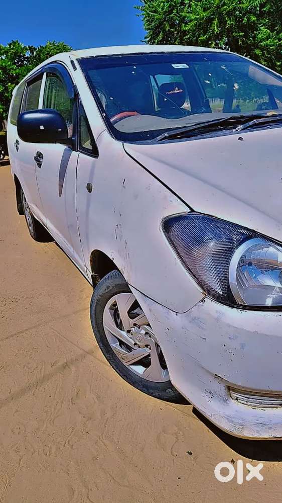 Toyota Innova 2007 Diesel 235000 Km Driven