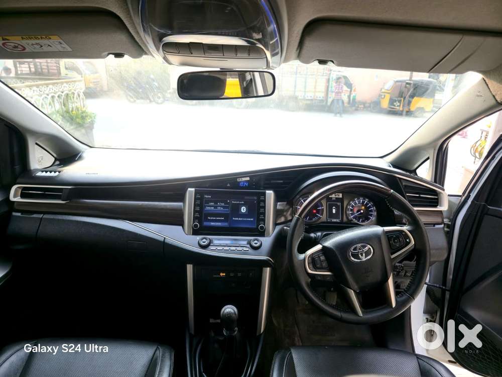 Toyota Innova Crysta 2.4 Z 7 Str, 2022