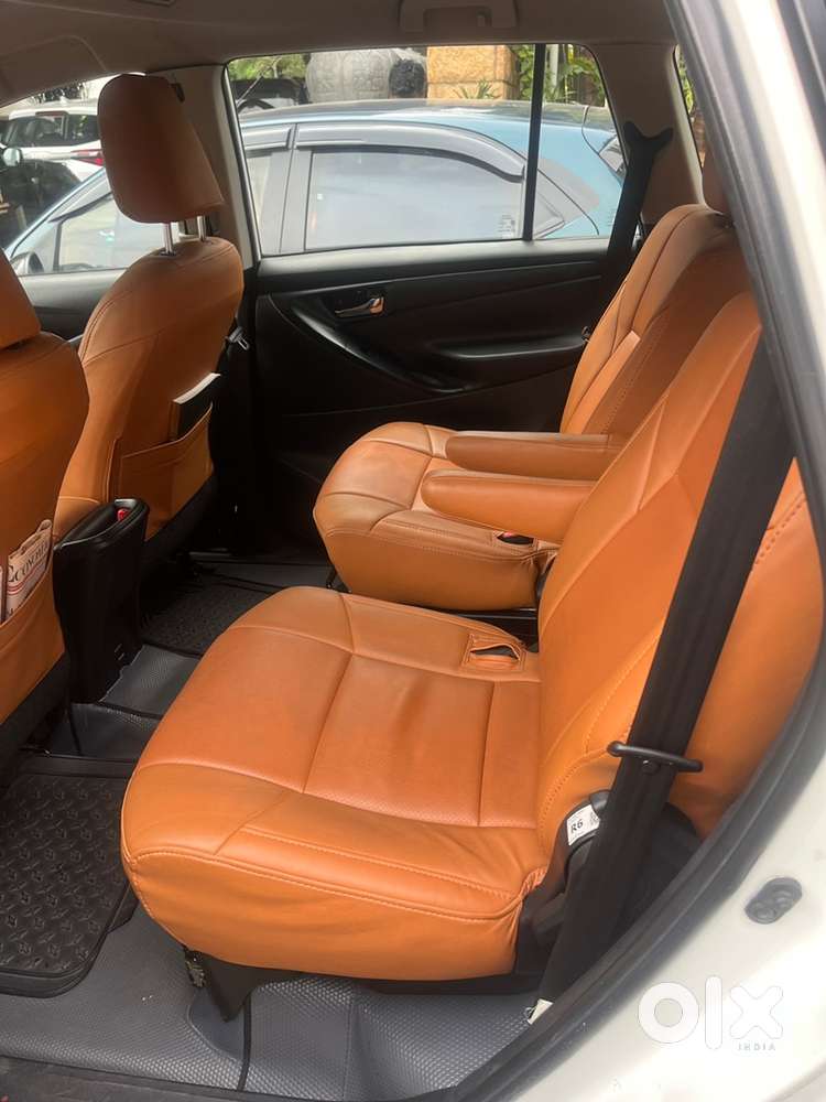Toyota Innova Crysta 2020