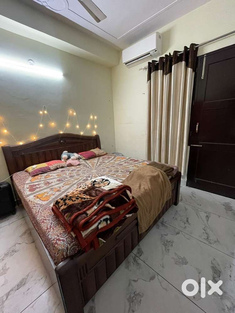 Sharing room - For Rent: Houses & Apartments - 1825678180