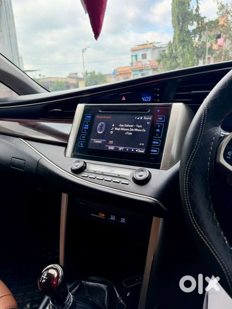 Toyota Innova Crysta 2.4 V, 2017, Diesel