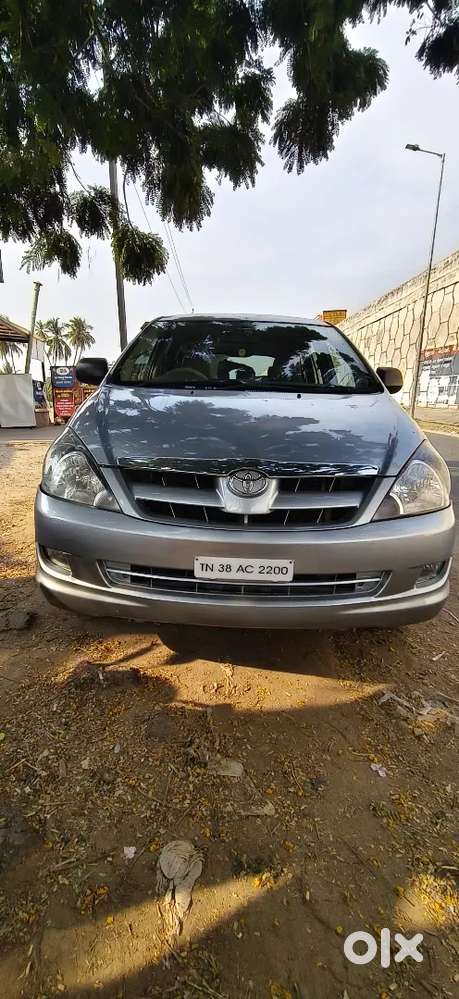 Toyota Innova 2005 Diesel 329400 Km Driven