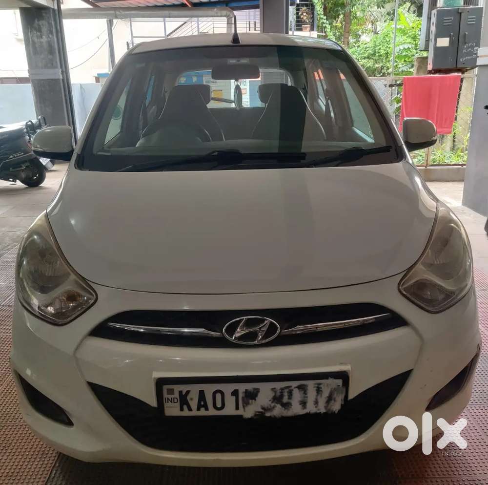 Hyundai I10 Sportz 2012 Petrol Automatic