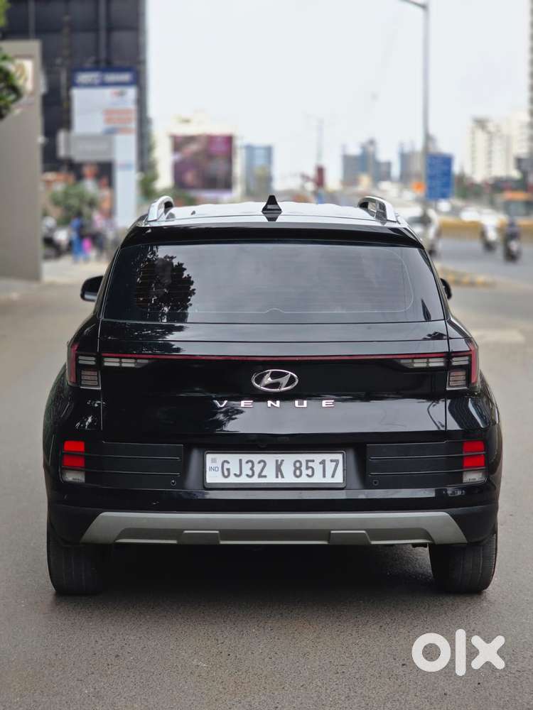 Hyundai Venue 1.2 S Plus, 2022, Petrol