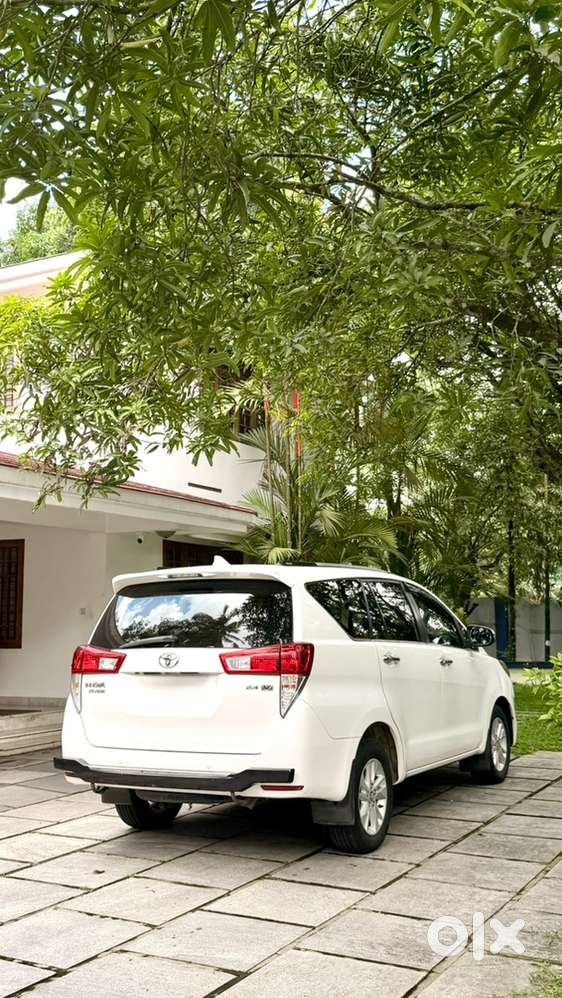 Toyota Innova Crysta 2017