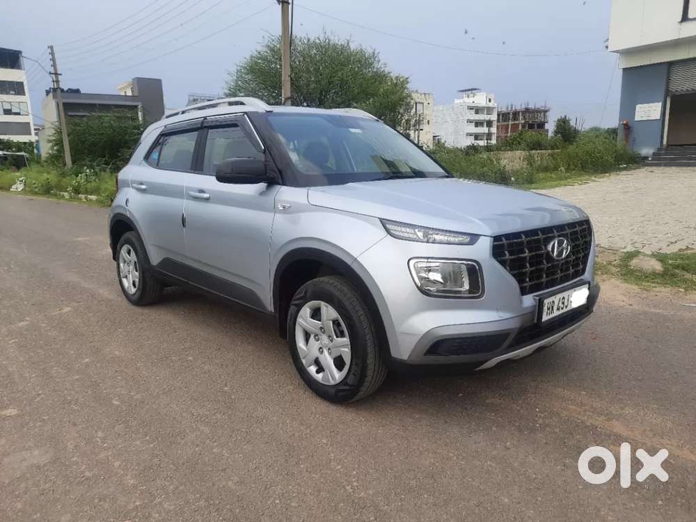 Hyundai Venue S 1.2 Petrol, 2022, Petrol