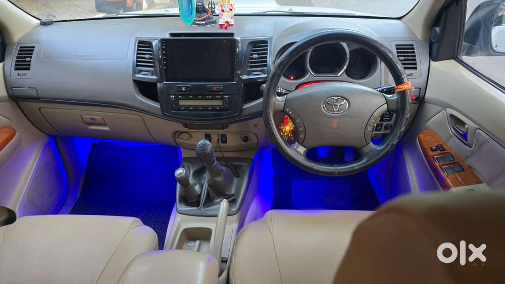 Toyota Fortuner 3.0 4x4 Manual, 2011, Diesel