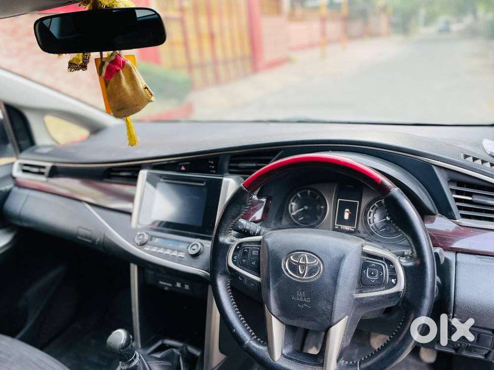 Toyota Innova Crysta 2.4 V, 2017, Diesel