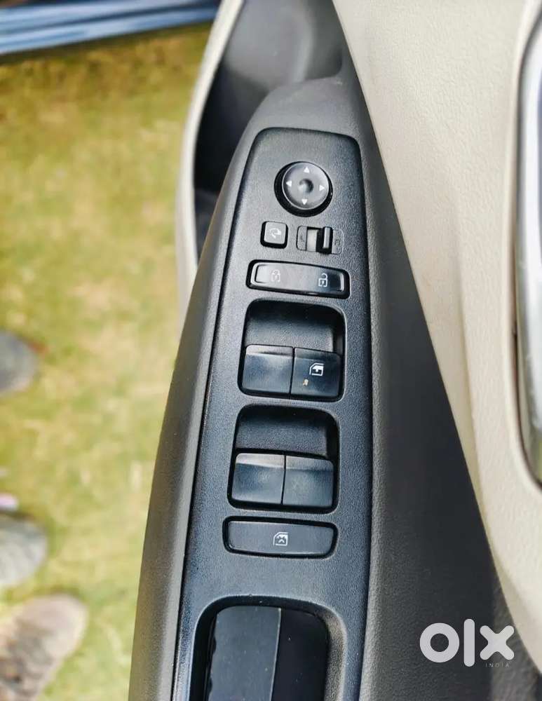 Hyundai Commercial Aura Sx Cng 2024