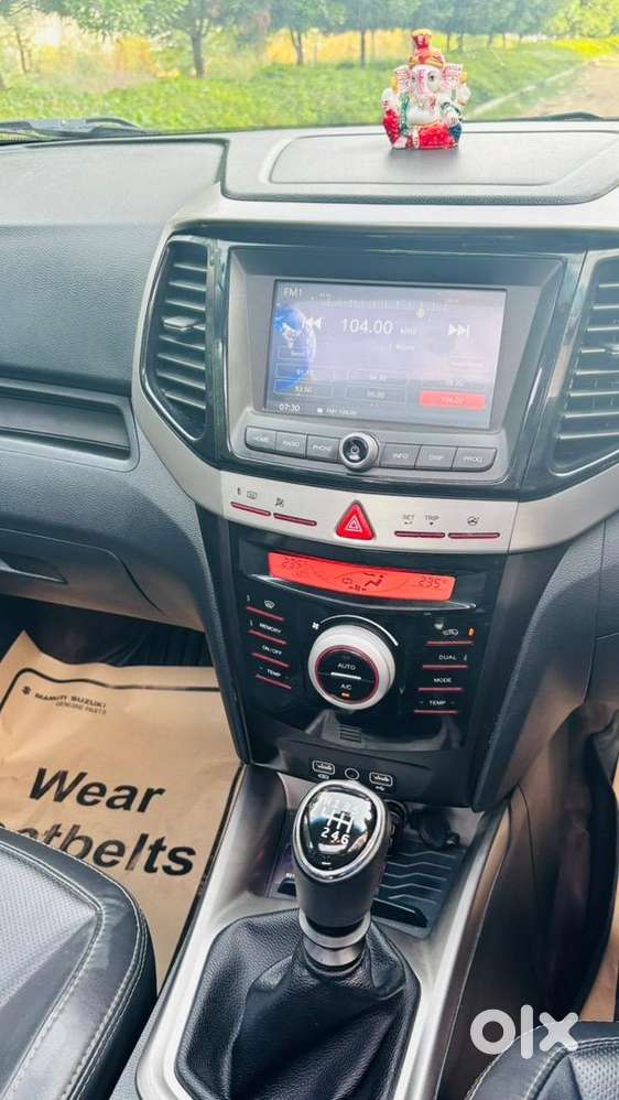 Mahindra Xuv300 Turbosport 2023 Petrol Well Maintained