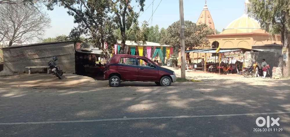 Red Maruti Suzuki