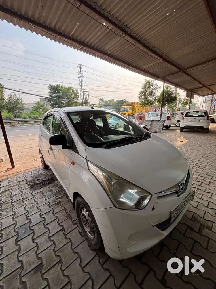Hyundai Eon Magna 2015 Petrol