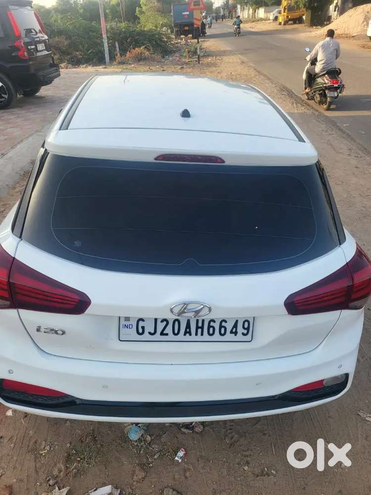 Hyundai I20 2020 Petrol 33000 Km Driven