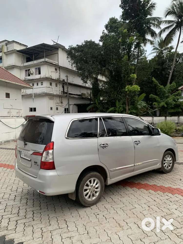 Toyota Innova Diesel 2015