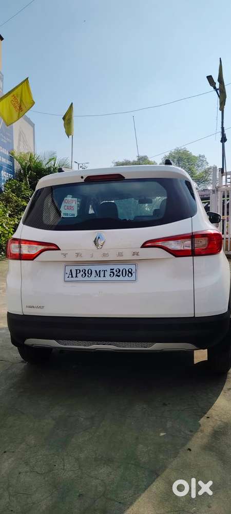 Renault Triber Rxl, 2022, Petrol