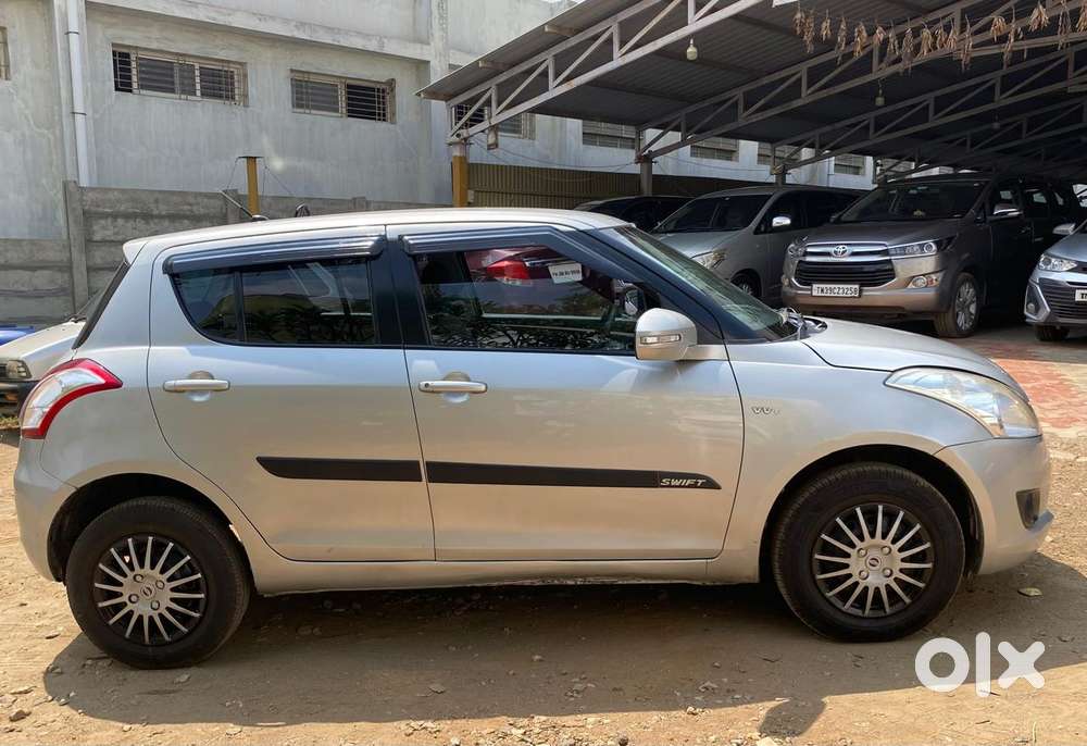 Maruti Suzuki Swift Vxi + Manual, 2012, Petrol