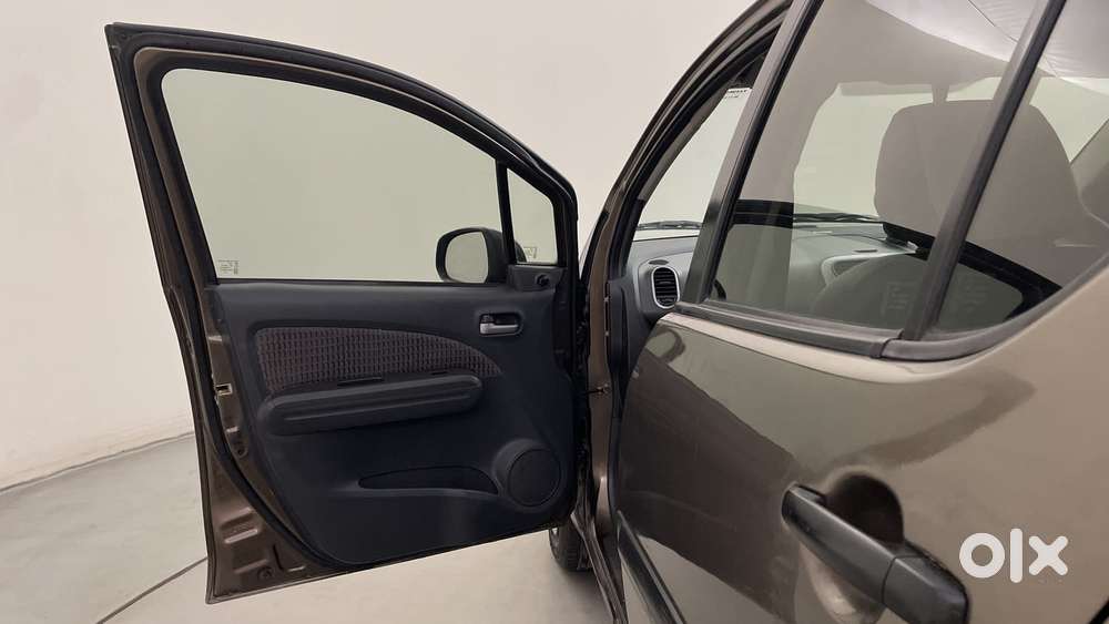 Maruti Suzuki Ritz Vxi, 2014, Petrol
