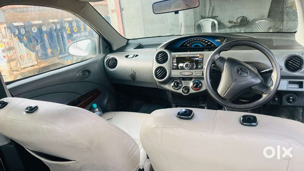 Toyota Etios Liva 2013