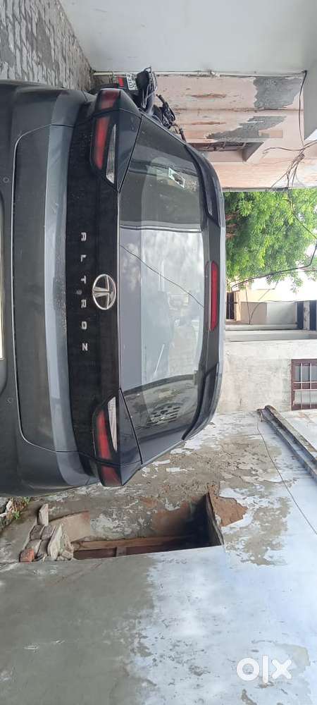 Tata Altroz 2021 Petrol Well Maintained With Outside Cng