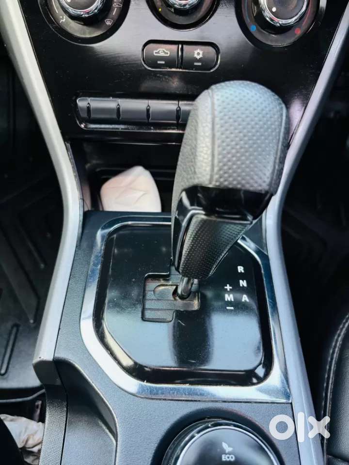 Tata Nexon 1.2 Revotron Xma Amt (s), 2021, Petrol