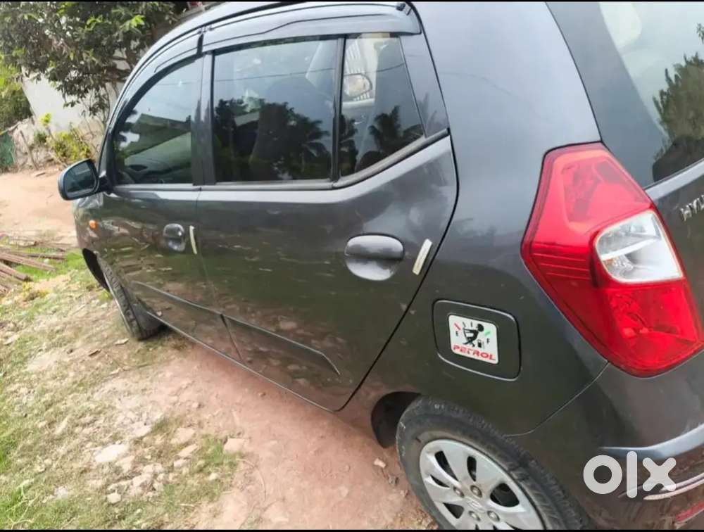 Hyundai I10 2012 Petrol 98000 Km Driven