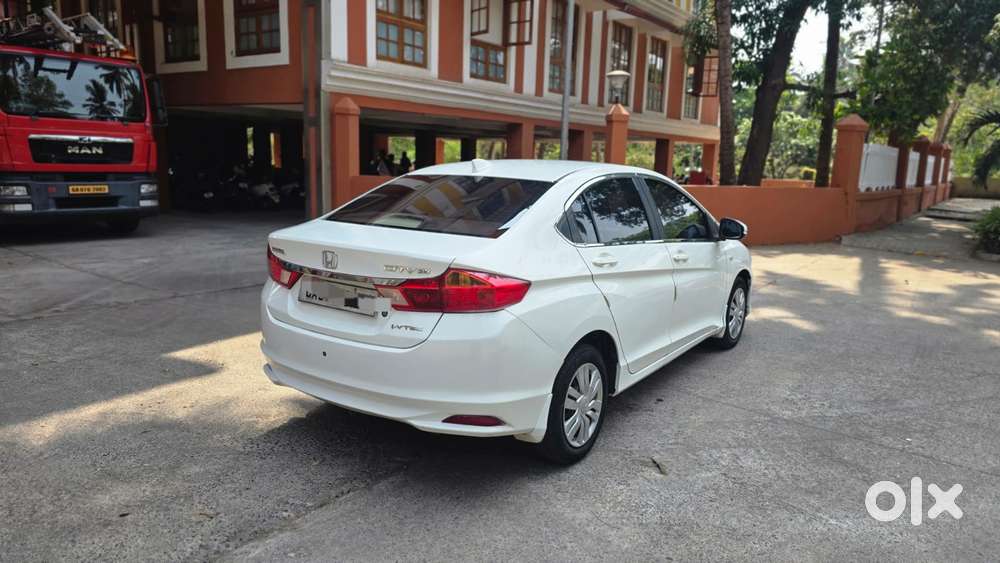 Honda City Sv Mt Edge Edition, 2015, Petrol