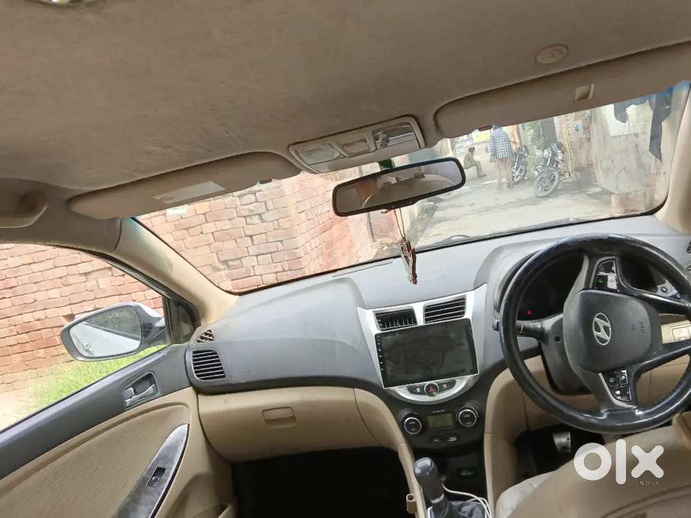 Hyundai Verna Crdi Sx 2013