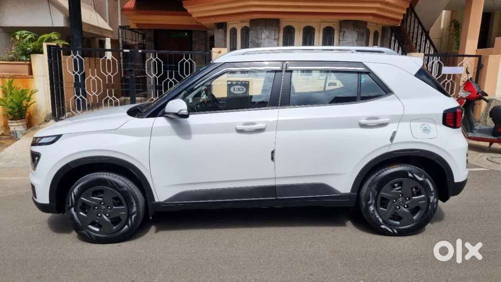 Hyundai Venue 1.2 S (o), 2025, Petrol