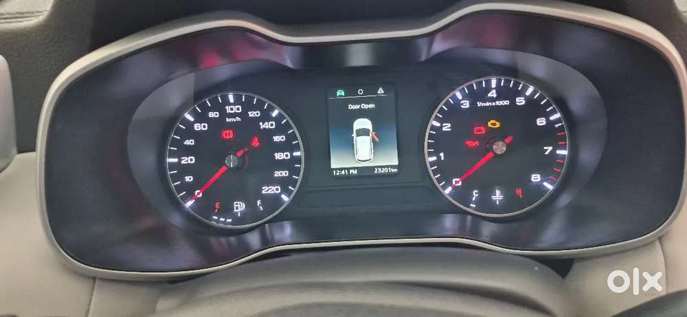 Mg Astor 2022 Petrol Well Maintained