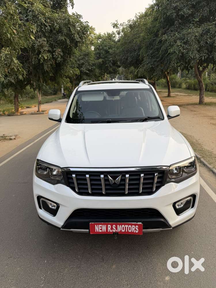 Mahindra Scorpio N Z8 Select Diesel At 2wd 7-seater, 2025, Diesel