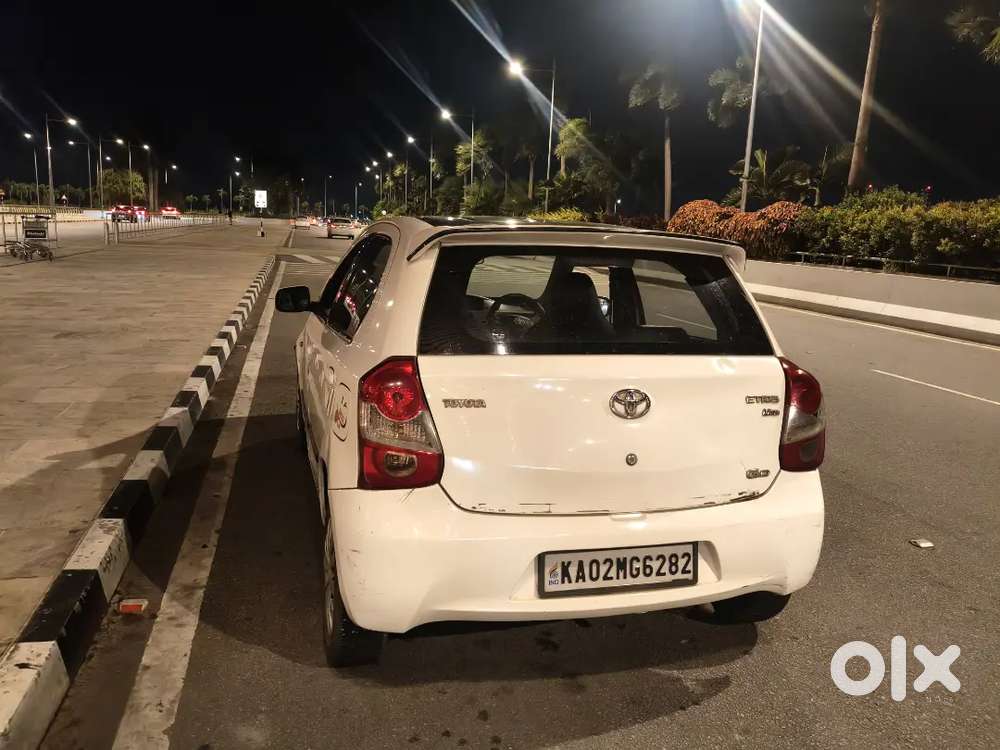 Toyota Etios Liva 2012