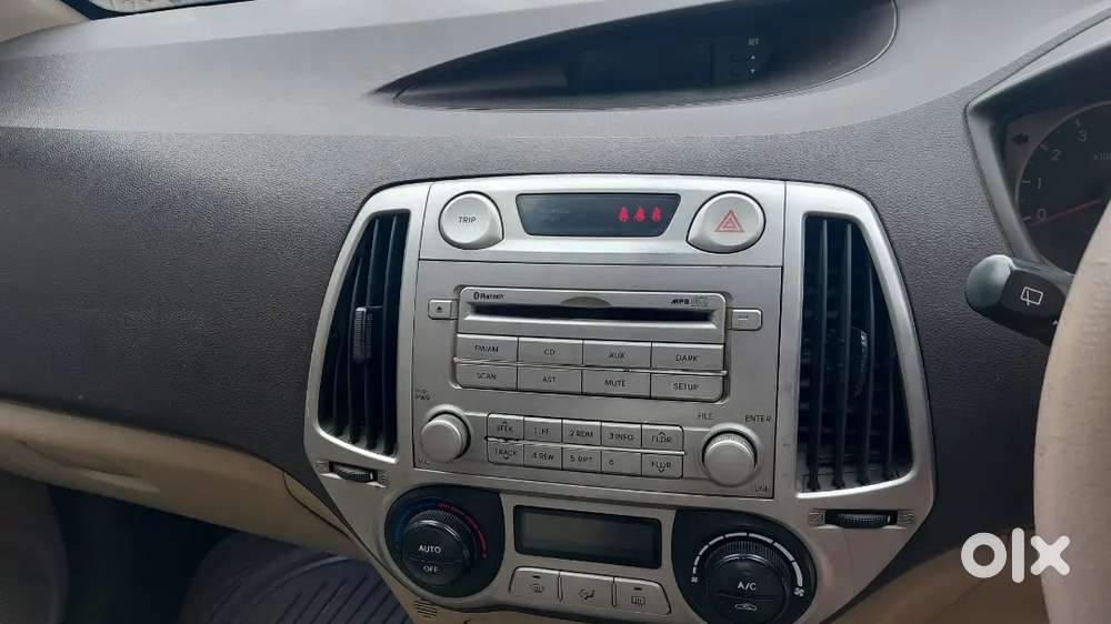 Hyundai I20 2011 Petrol 96000 Km Driven  Take And Draive