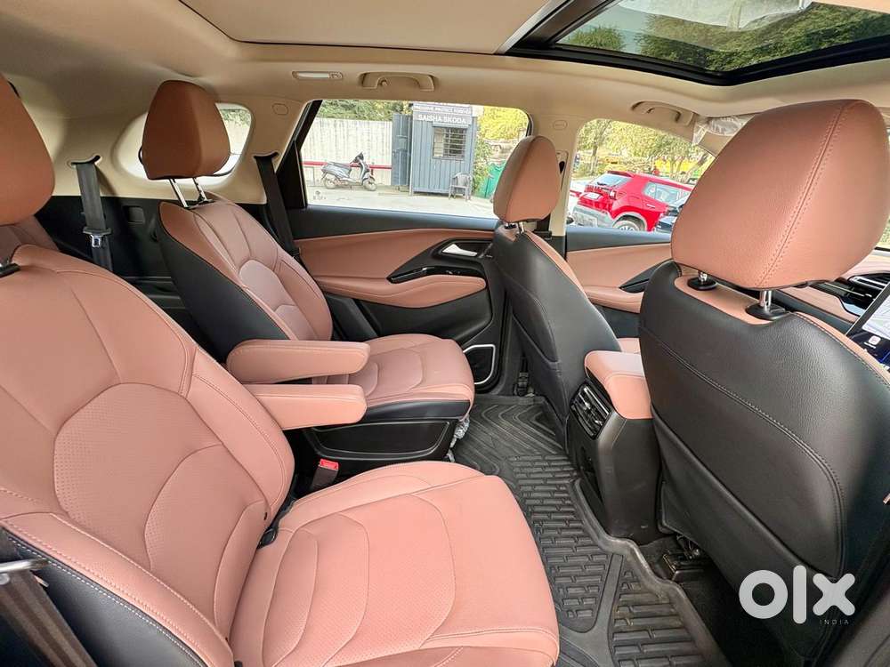 Mg Hector Plus 2.0 Sharp Diesel Turbo Dual Tone, 2025, Diesel