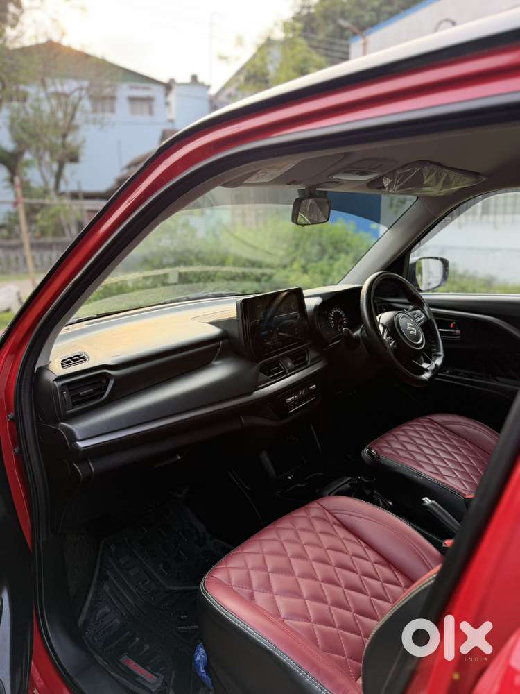 Maruti Suzuki Swift Zxi Plus Dual Tone, 2025, Petrol