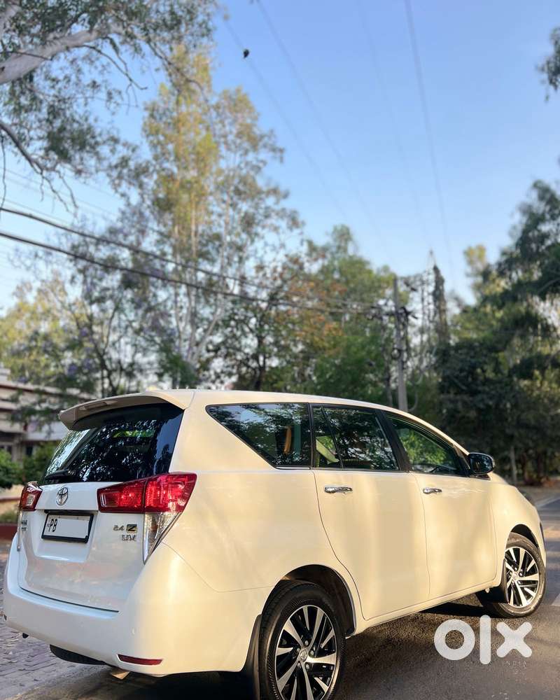 Toyota Innova Crysta [2020-ongoing] 2.4 Zx At 7 Str, 2022, Diesel