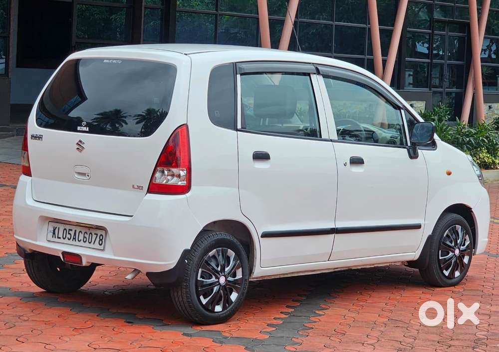 Maruti Suzuki Zen Estilo Lxi Bs Iv, 2011, Petrol