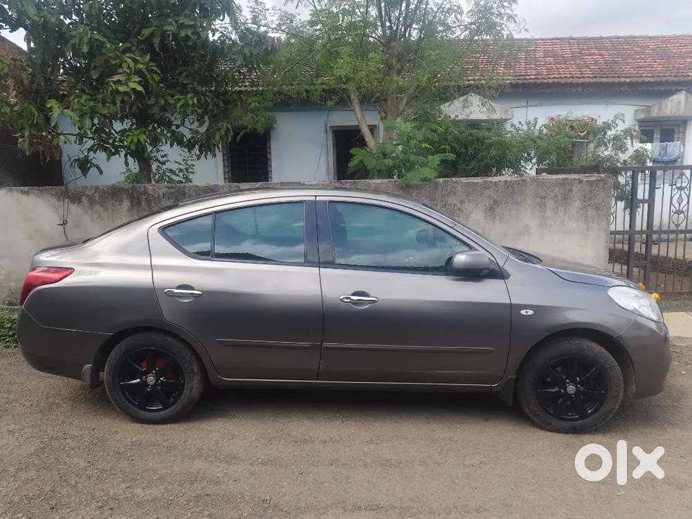 Nissan Sunny 2011 Petrol Car