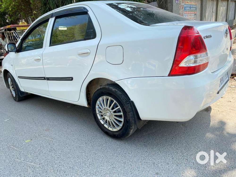 Toyota Etios 2016 Diesel 97000 Km Driven