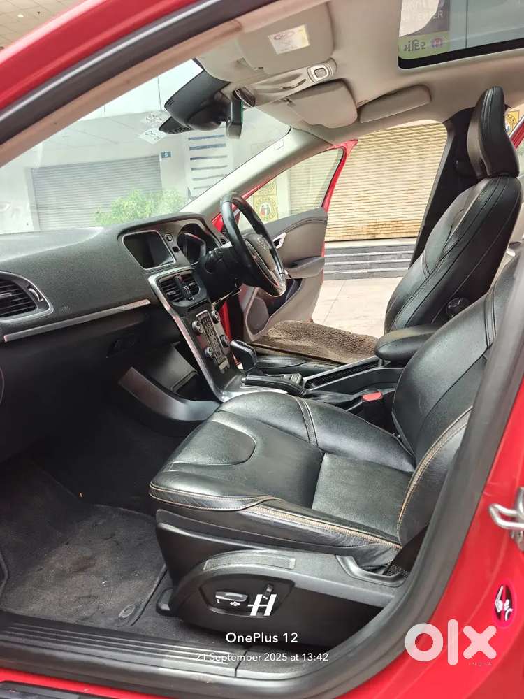 Volvo V40 2015 Diesel Well Maintained